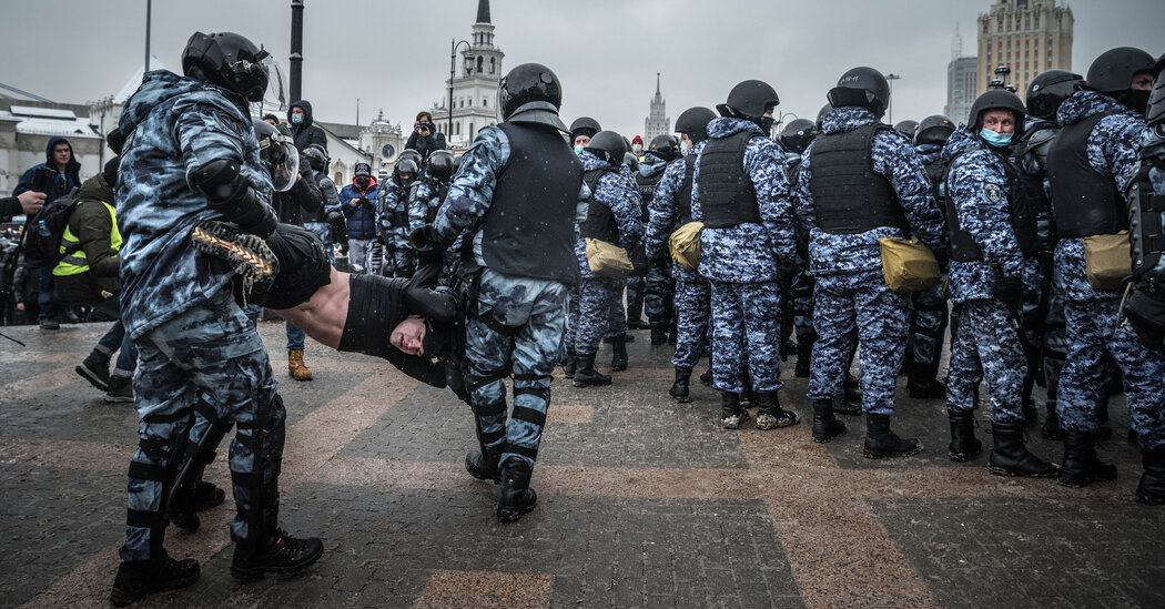 Les manifestations navales en Russie font face à des opérations policières intensives– Comment guérir