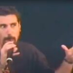 Voir System of a Down's Early 'Chop Suey!'  Performance au Festival