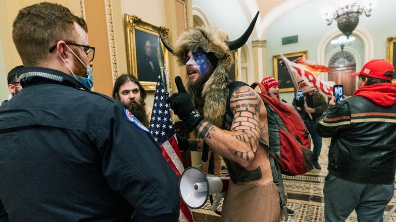 Croire aux théories du complot n&rsquo;est pas illusoire– Comment guérir