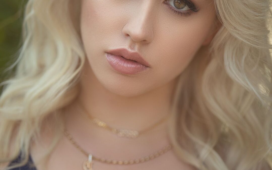 Coco Lloyd, star britannique de X Factor, est une actrice hollywoodienne prometteuse – Film Daily– Comment guérir